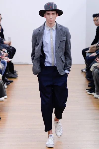 Look 7